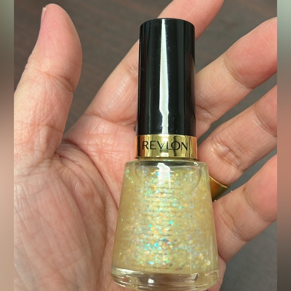 2 Pcs Revlon  Nail Polish Duo 770- heavenly - Picture 2 of 3